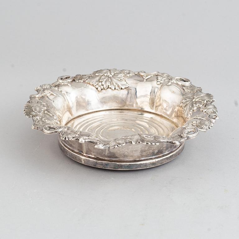 An English 19th century silver coaster, mark of Henry Wilkingson & Co., Sheffield 1835-1836.