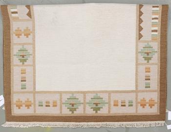 MATTA, rölakan. Ca 237x173 cm.