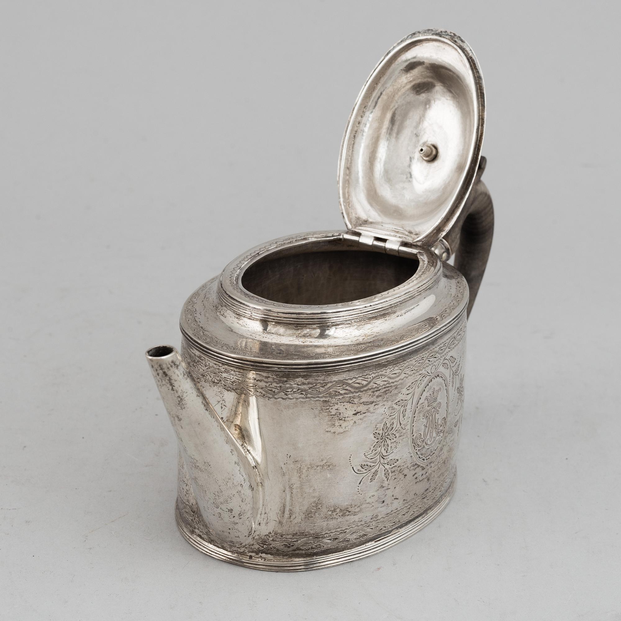 CHRISTIAN HOSOE, TEKANNA, silver. Köpenhamn, 1800.