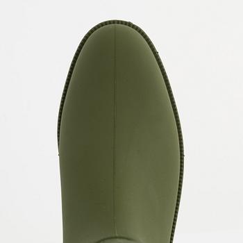 Gucci, a pair of green rubber boots, Italian size 37.