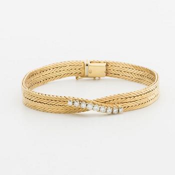 BRACELET 18K gold w 9 brilliant-cut diamonds approx 0,45 ct in total.