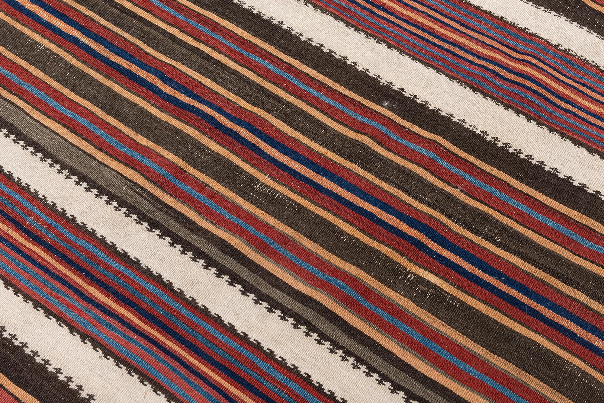 Rug, Kelim, semi-antique, approx. 272 x 155 cm.