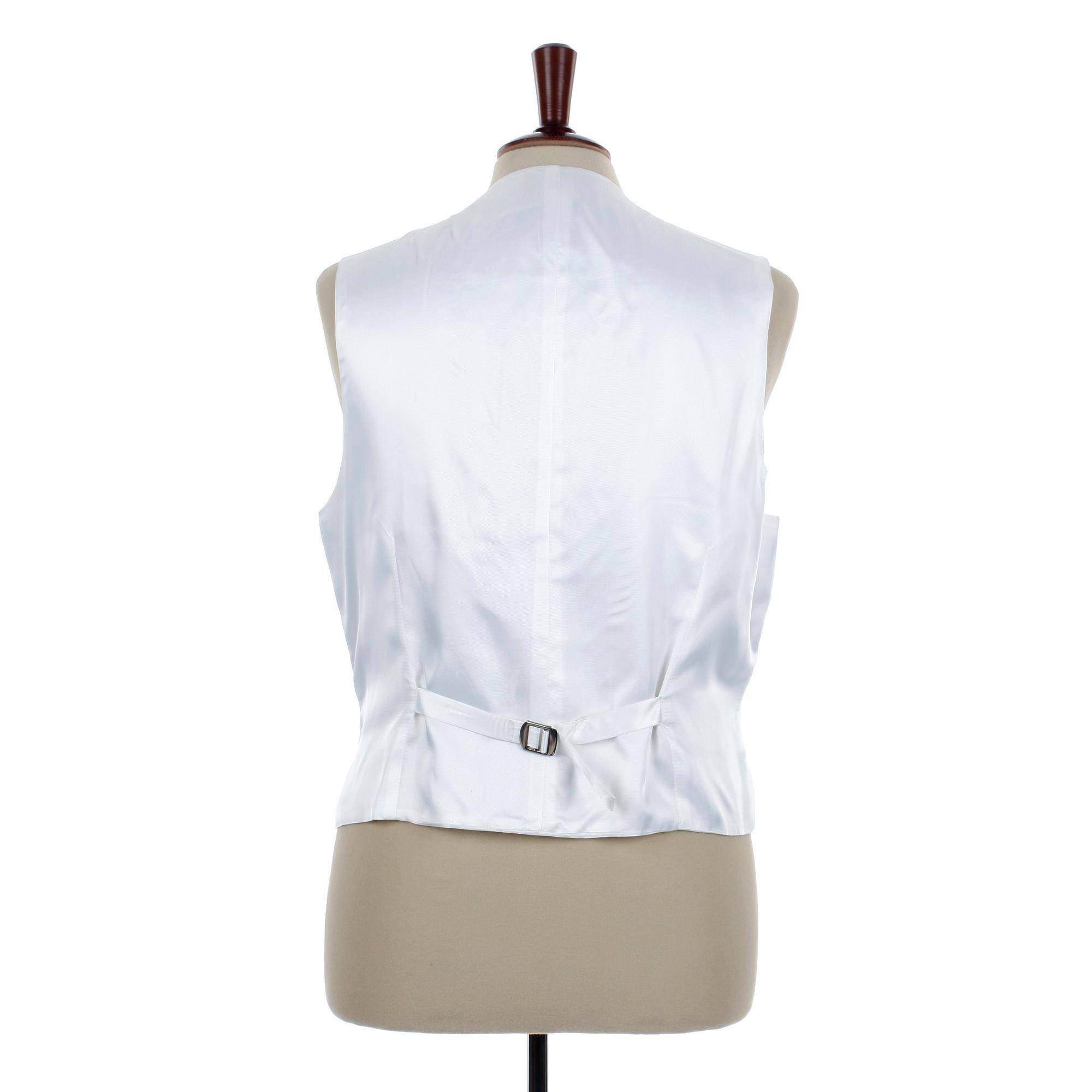 TIGER OF SWEDEN, awhite cotton and silk men´s evening jacket and vest, size 50.