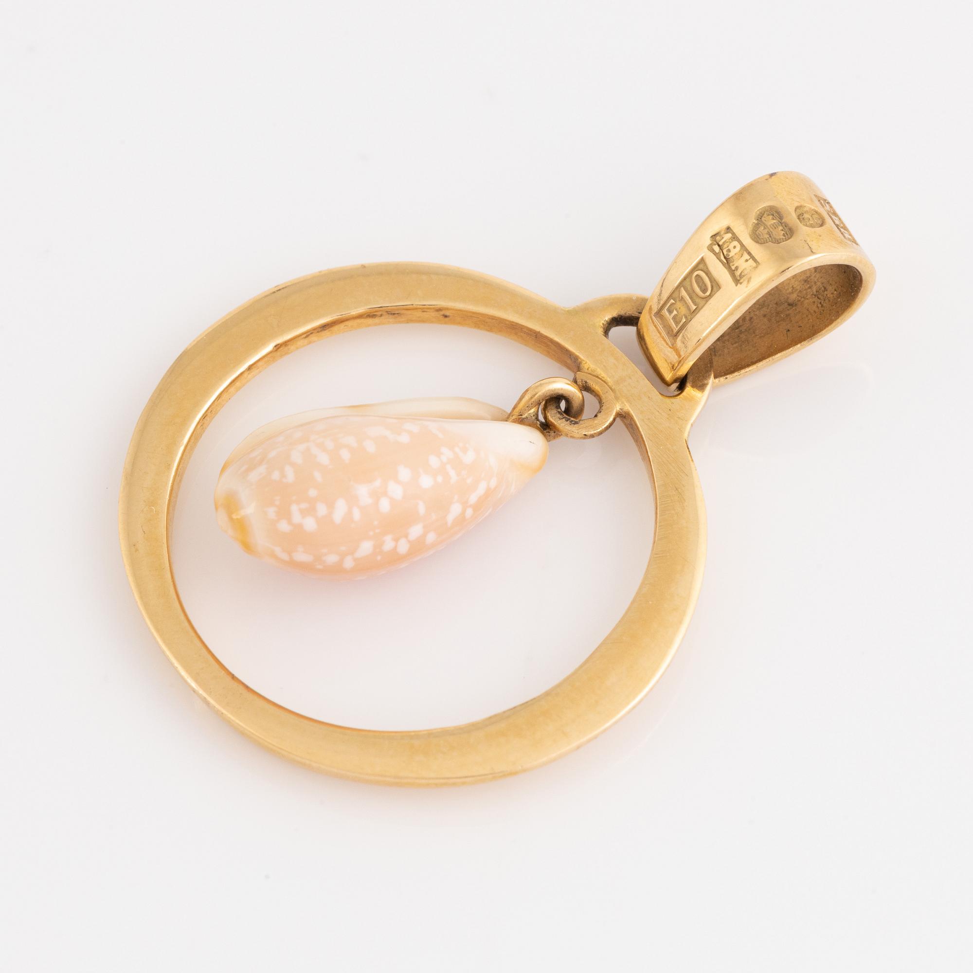 Sven-Erik Högberg, hänge guld med snäcka.