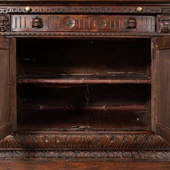 Skåp Renässans-stil 1800-talets senare del.