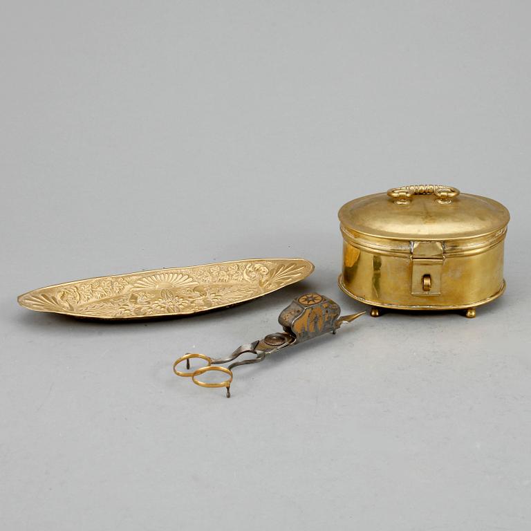 PARTI MÄSSING, 3 st, 1800-1900-tal.