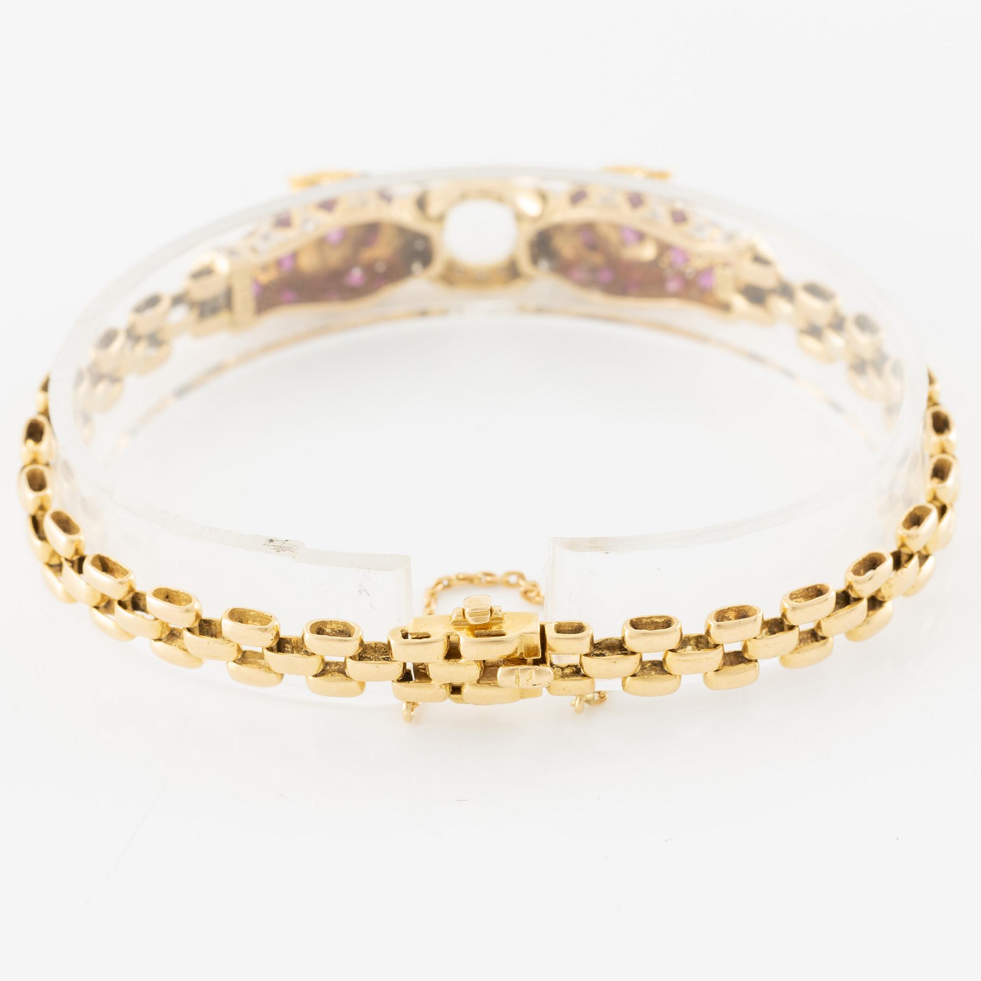 Bracelet in the form of a panther's head 18K gold.