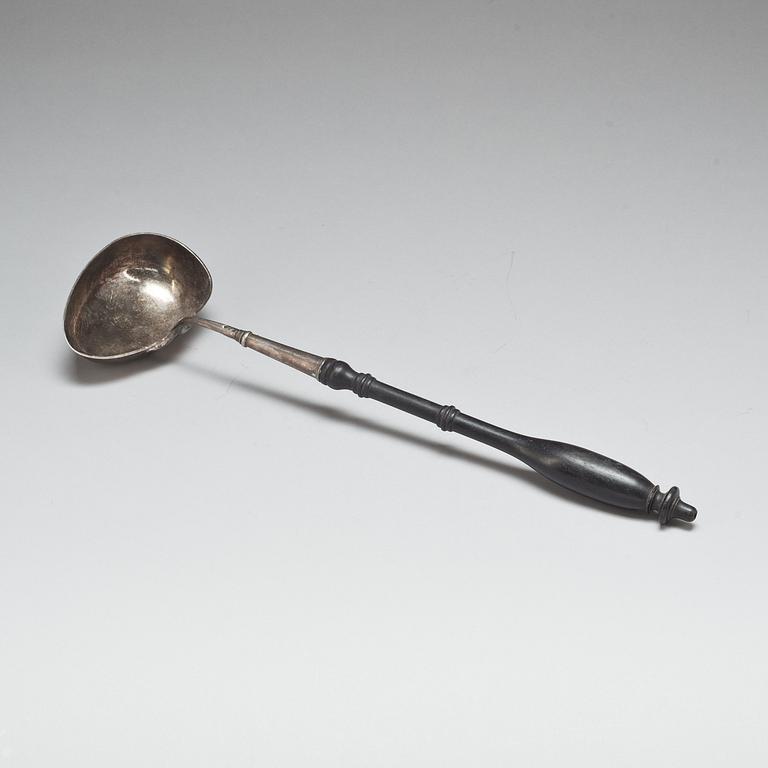 SOPPSLEV, silver, Lorenz Georg Weis, 1800. Vikt ca 166 g.