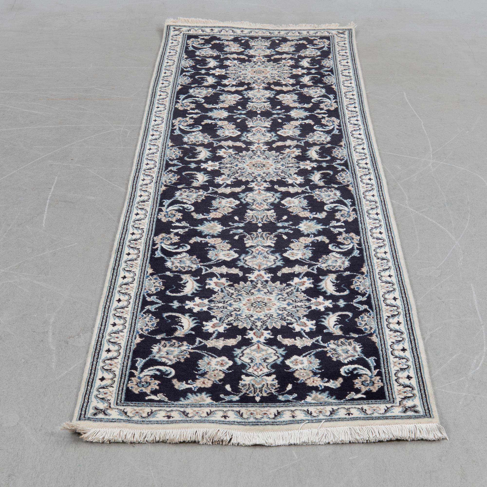Gallery carpet, Nain, approx. 290 x 80 cm.