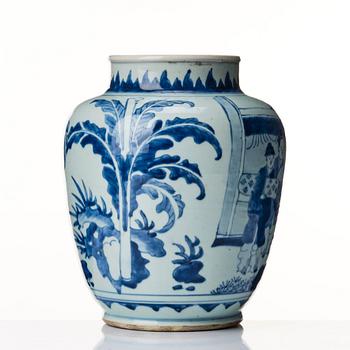 A blue and white Transtional jar, 17th Century.