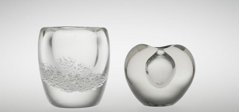 KONSTGLAS, 2 st, Kaj Franck, sodaglas resp. Timo Sarpaneva 3557 "Hjärtat", Iittala.