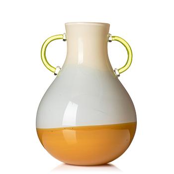 75. Gunnel Sahlin, urna, glas, Pilchuck Glass School, Seattle, 1995, blåst av Dante Marioni.
