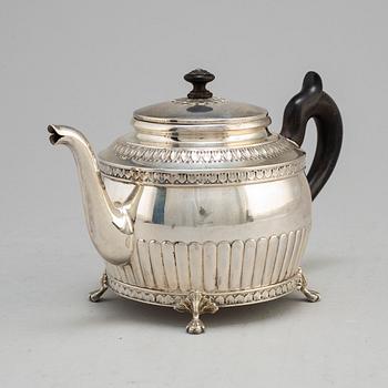 ISRAEL SUNDSTRÖM, a silver teapot, Stockholm 1912.