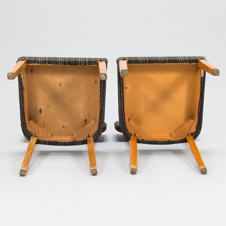 AINO AALTO, A set of six 1940's chairs for O.Y. Huonekalu- ja Rakennustyötehdas A.B. Finland.