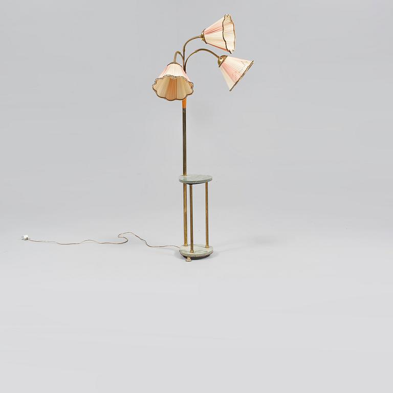 GOLVLAMPA, 1900-talets mitt.