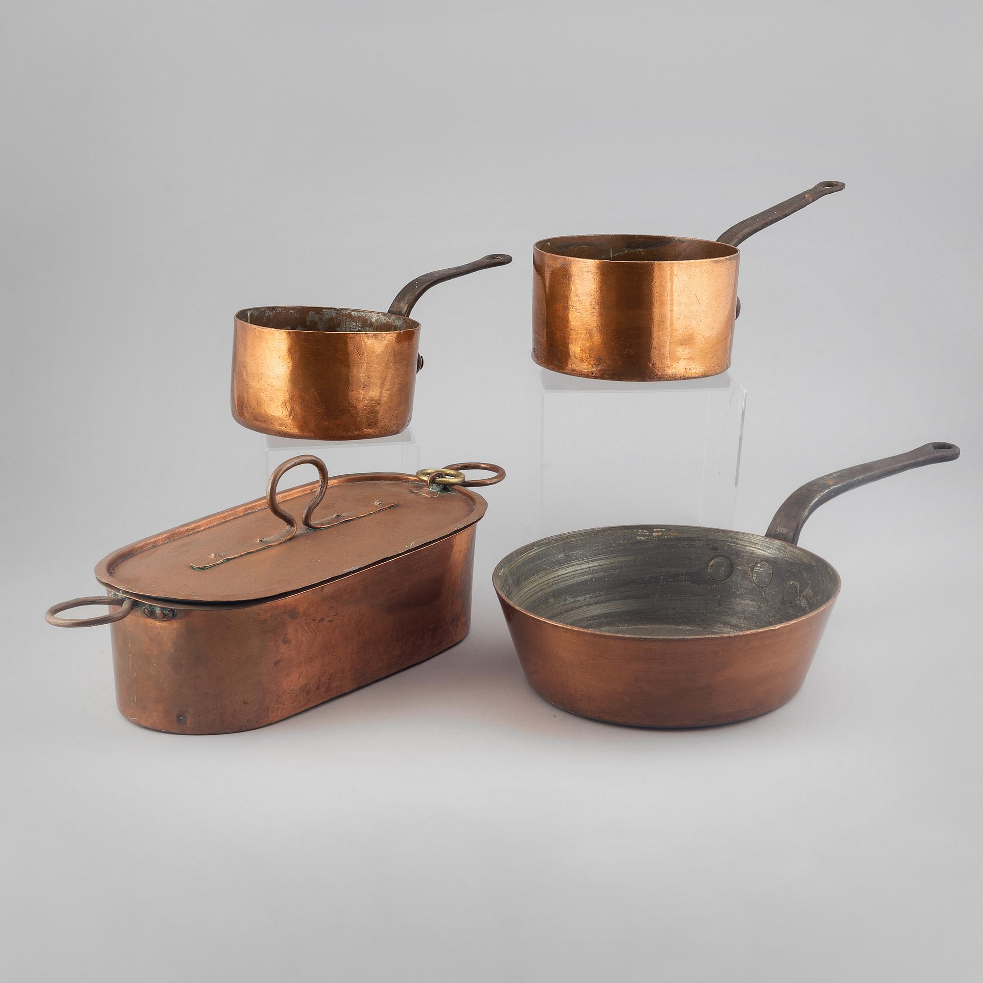 Four pans, copper, around 1900's.