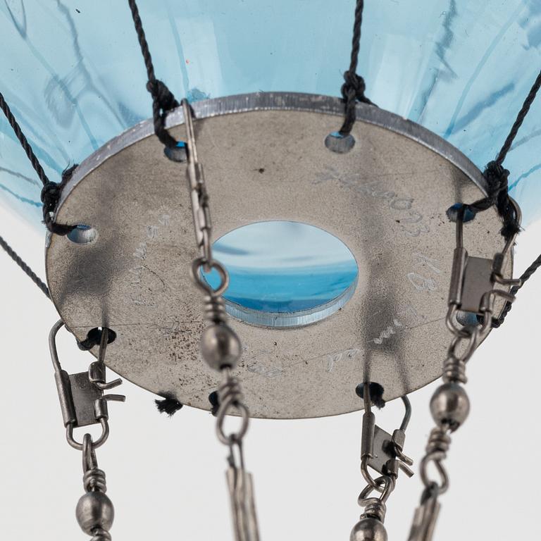 Kjell Engman, skulptur, glas, "Luftballong", signerad och numrerad 20/60.