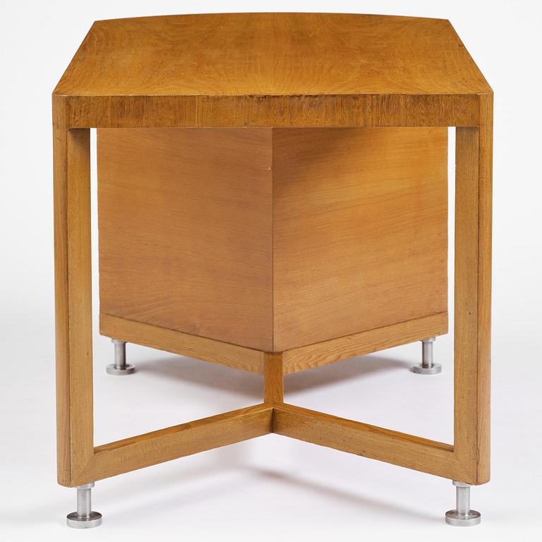 Harald Bergsten, an important table, AB Gustaf Flinta, Hedemora, for the Stockholm Exhibition 1930.