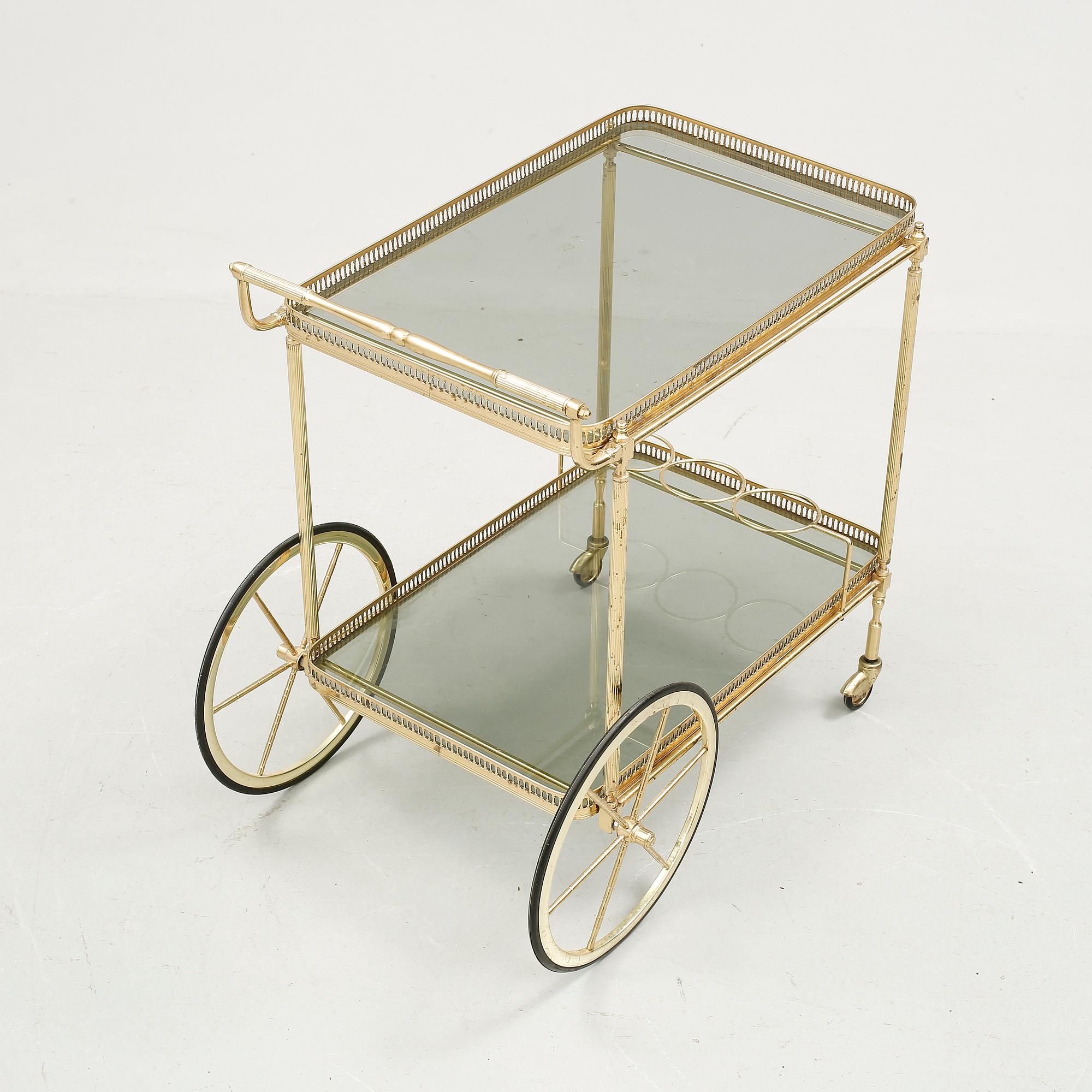 SERVERINGSVAGN, 1900-talets andra hälft.