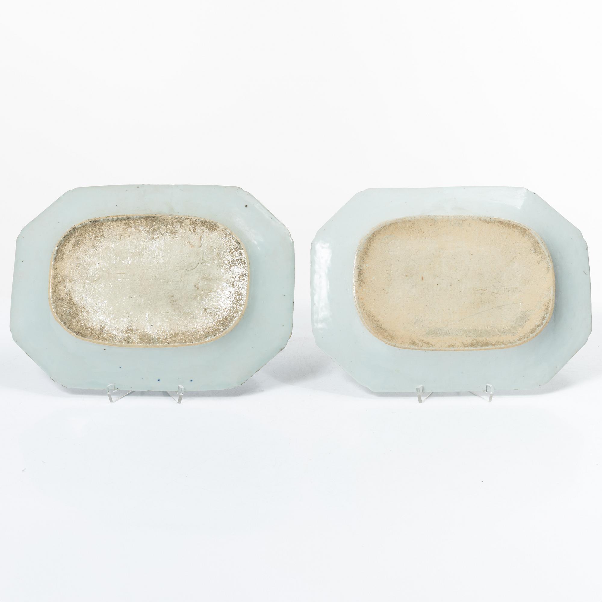 A group of five Chinese blue and white porcelain serving dishes, Qing dynasty, 18th century and around 1800.