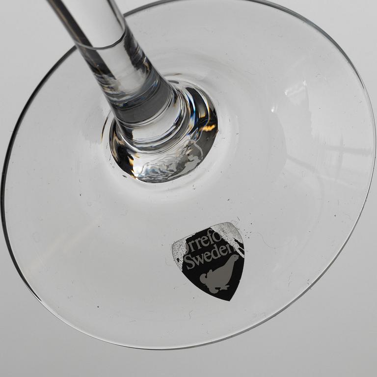 Gunnar Cyrén, 17 champagne flutes, 'Helena', Orrefors.