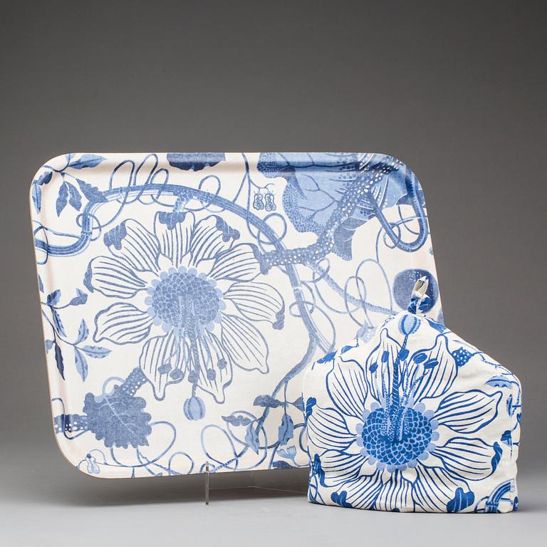 BRICKA SAMT TEHUVA, tyg "La Plata" Firma Svenskt Tenn. Inköpt 1962.