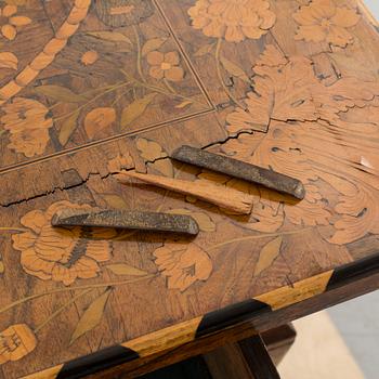 A LATE BAROQUE DUTCH CENTER TABLE, 18TH CENTURY.