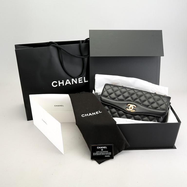 A Chanel flap bag 2018.