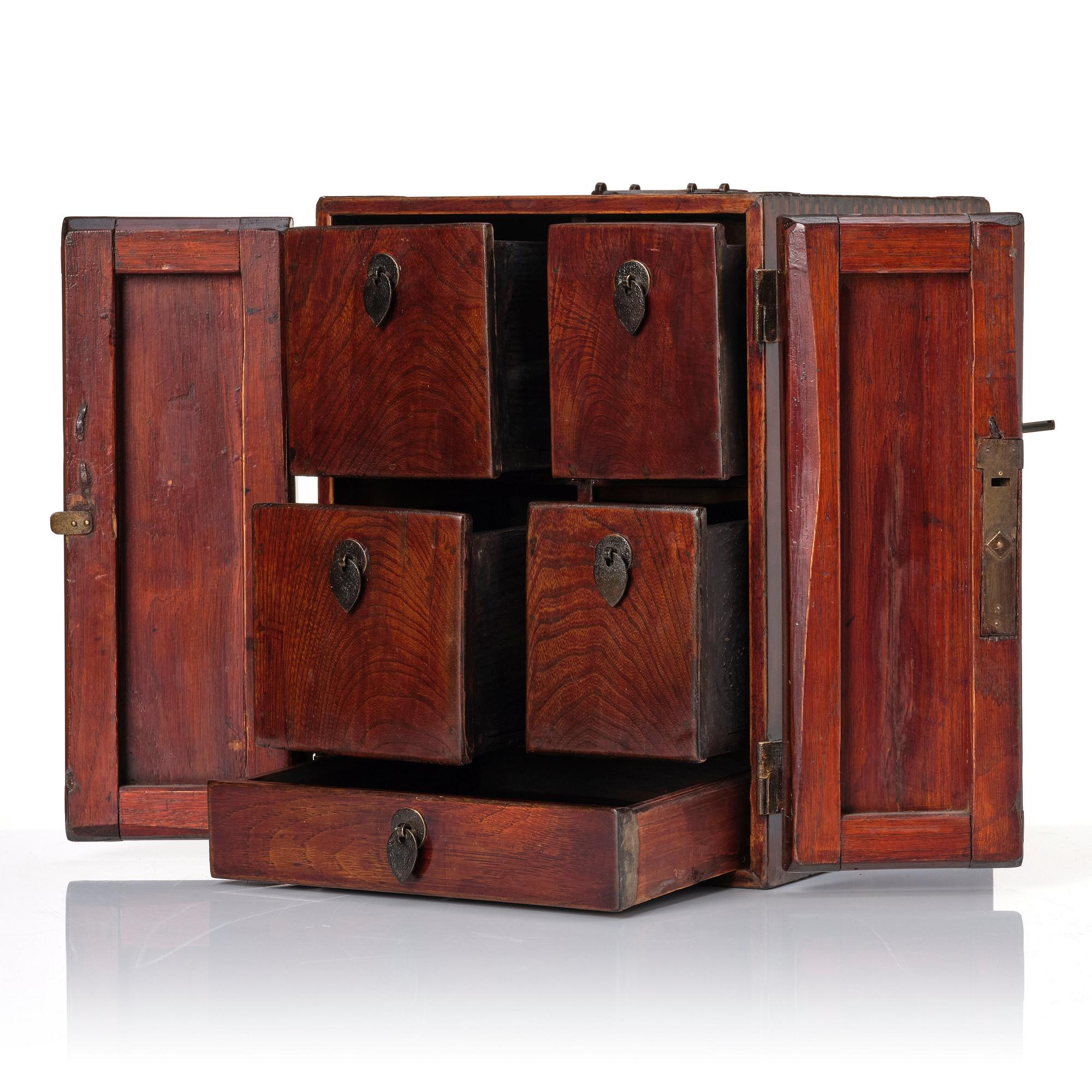 Schatull, hardwood. Kina, Qingdynastin/tidigt 1900-tal.