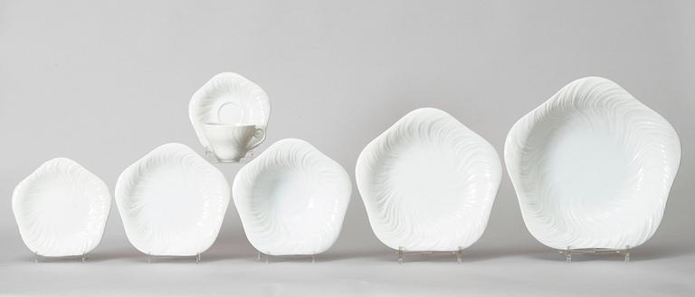 ARJE GRIEGST, servis, 34 delar, "Konkyle/Triton", Den Kongelige Porcelainsfabrik, Danmark.