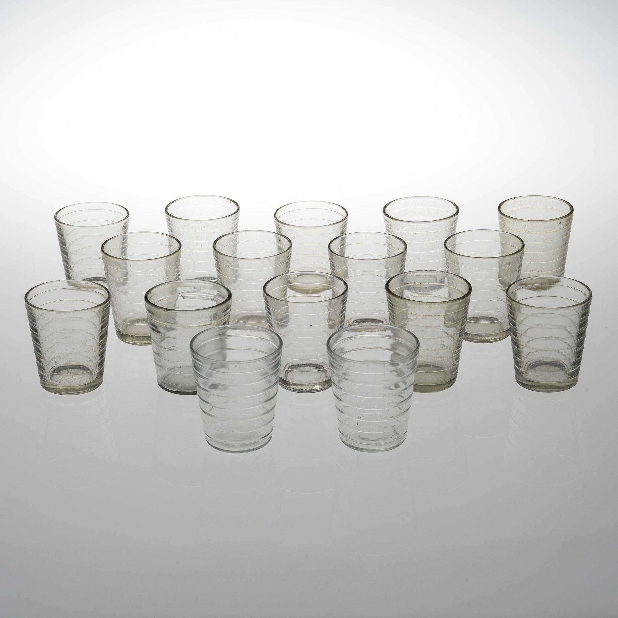 AINO AALTO, juomalaseja, 16 kpl, mm Karhula-Iittala, 1900-luku.