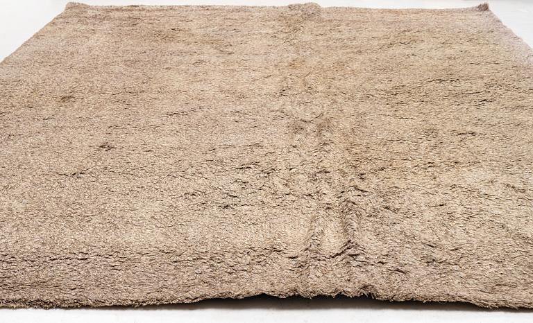 Matta tuftad, Limited Edition, ca 430 x 348 cm.