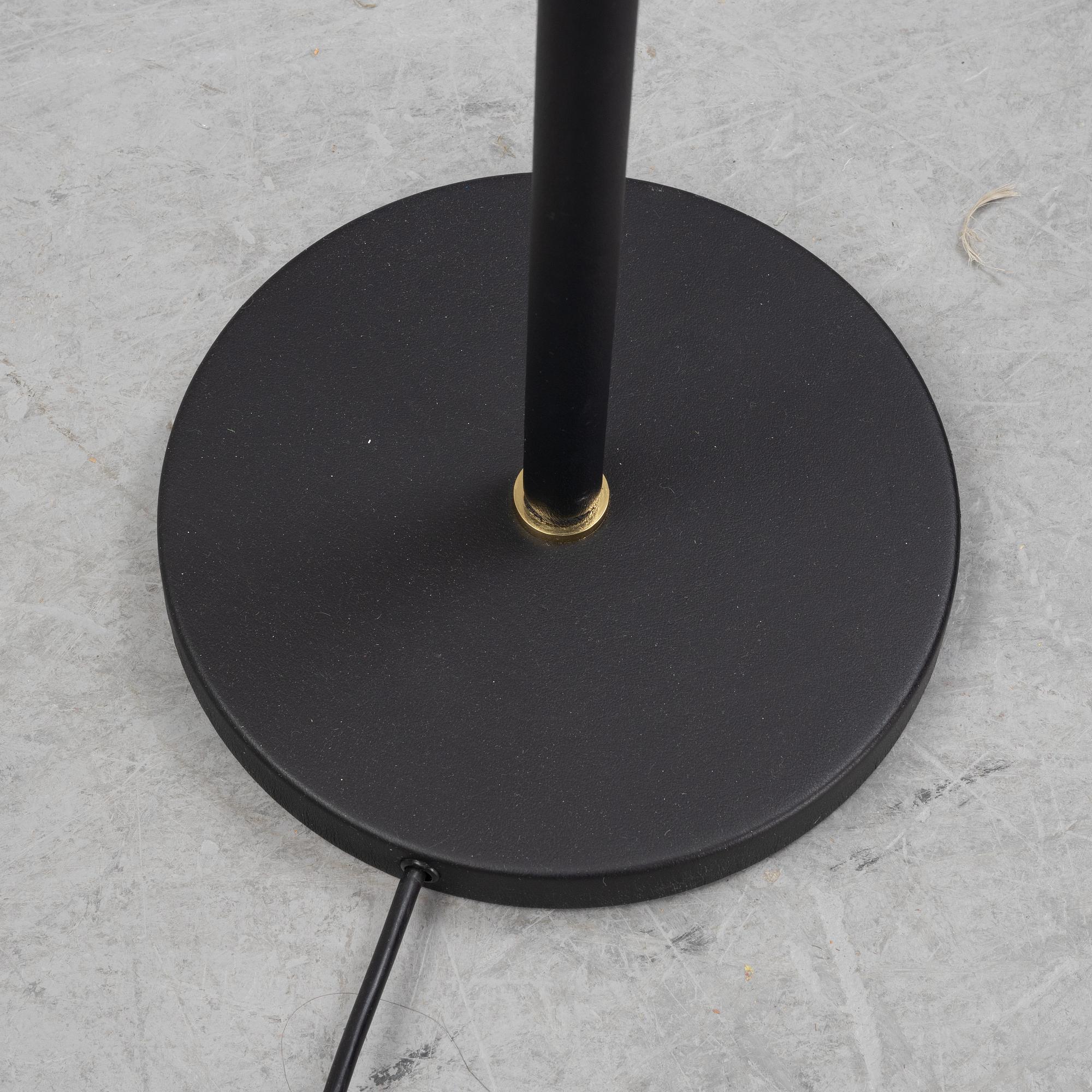 Alvar Aalto, a model 'A810', Artek.