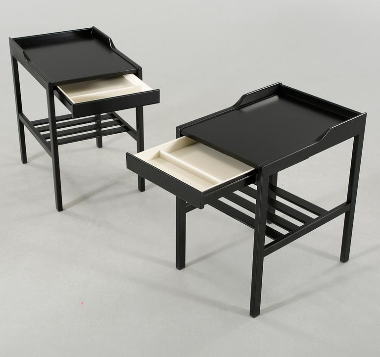 A paif of bedside tables by Bertil Fridhagen, from the latter half of the 20th century.
