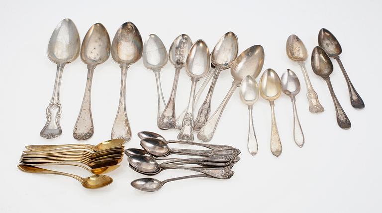 PARTI SKEDAR, 35 st, silver. Olika mästare och årtal bl a 1800-tal.