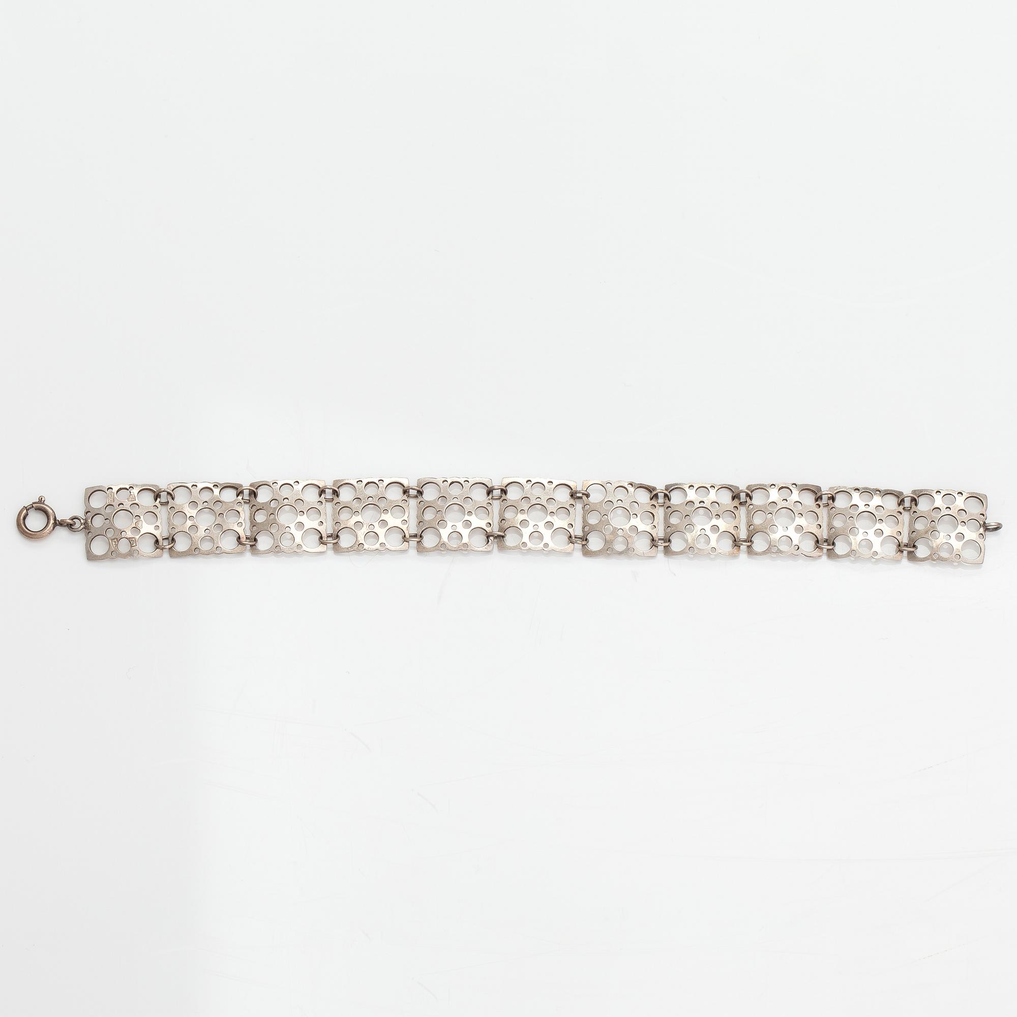 Liisa Vitali, A sterling silver bracelet "Pitsi". Westerback, Helsinki 1971.