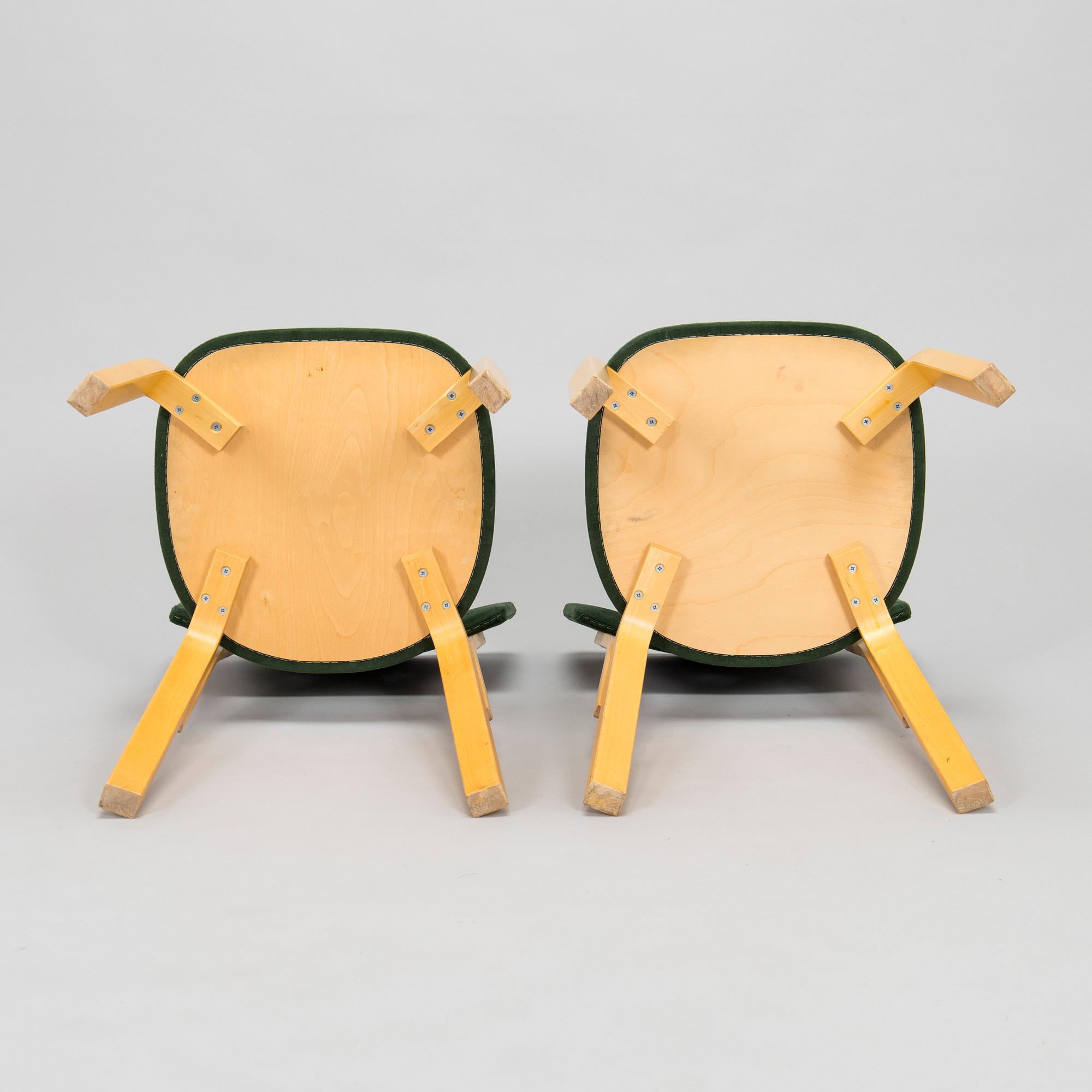 Alvar Aalto, Ten late-20th century '63' chairs for Artek.