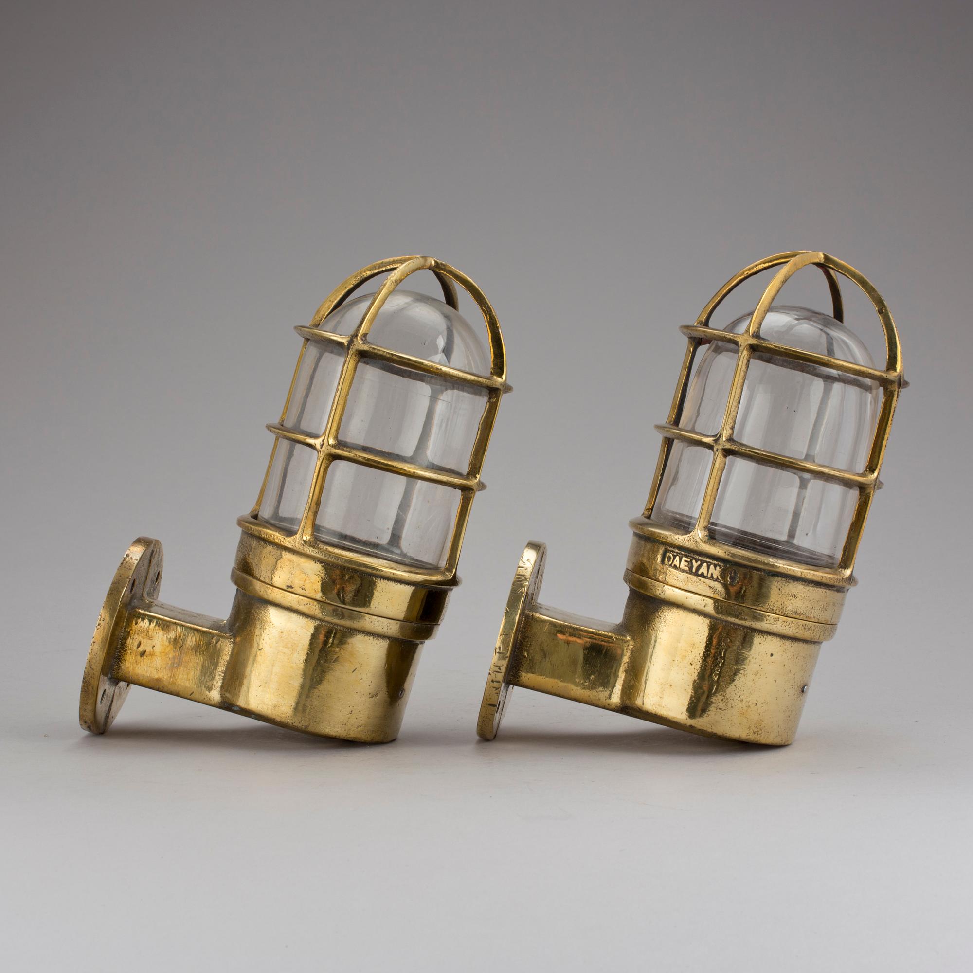 FARTYGSBELYSNING, ett par, mässing, 1900-tal.