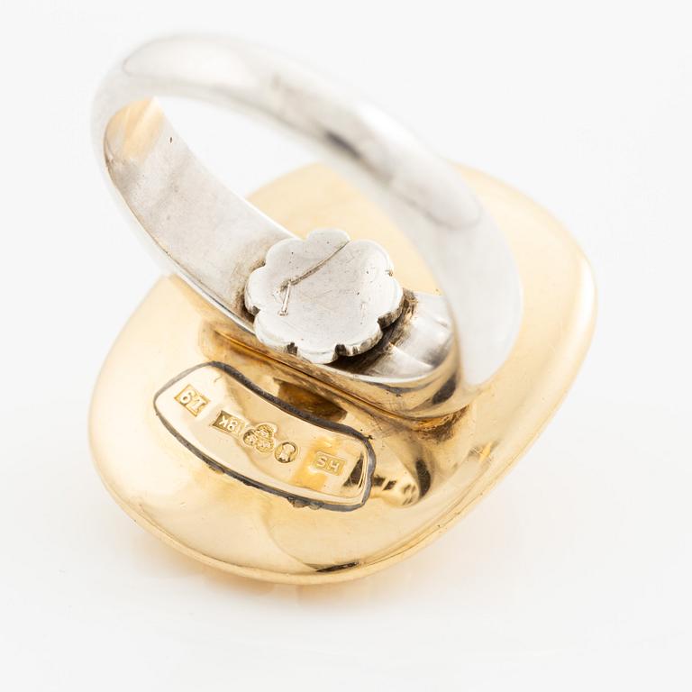 Ring, 18K guld och silver med vita stenar. Hugo Strömdahl, Stockholm 1961 och 1964.