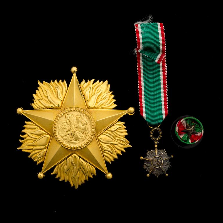 Order of the Star of Italian Solidarity, 1948, in original case. Three parts.