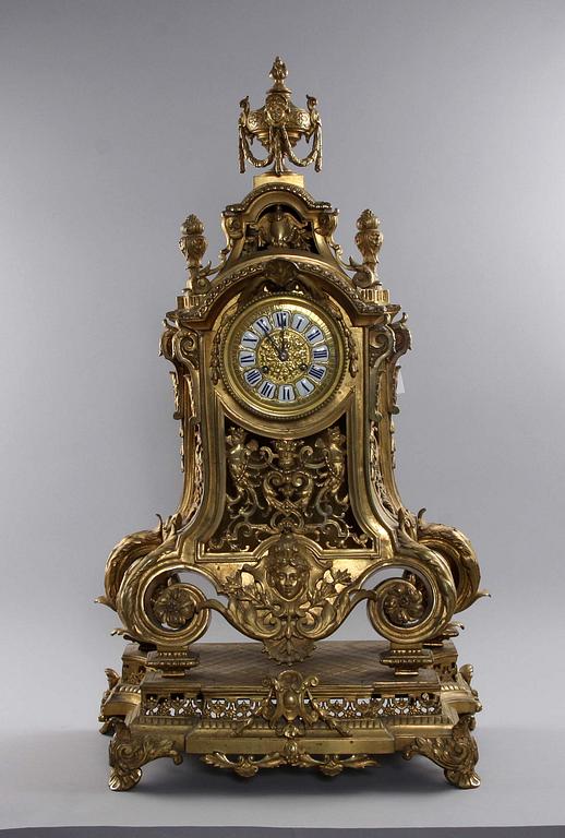BORDSPENDYL, Louis XVI-stil. 1800-talets slut, Paris.