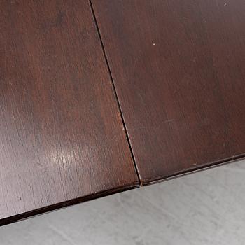 Matsalsbord,  Engelsk stil, tidigt 1900-tal.