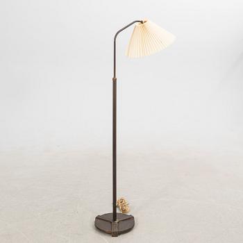 Golvlampa, troligen Lyfa, Danmark 1900-talets första hälft.