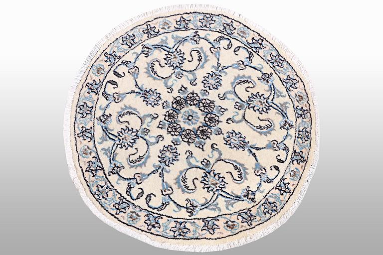 A rug, Nain, part silk, diameter ca 100 cm.