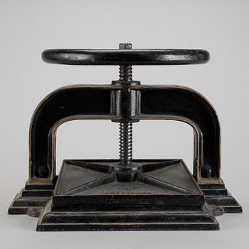 BOKPRESS, gjutjärn, No 1, Husqvarna, 1900-talets början.