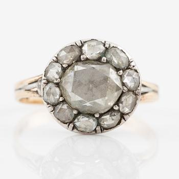 Ring, 18K guld och silver med rosenslipade diamanter.