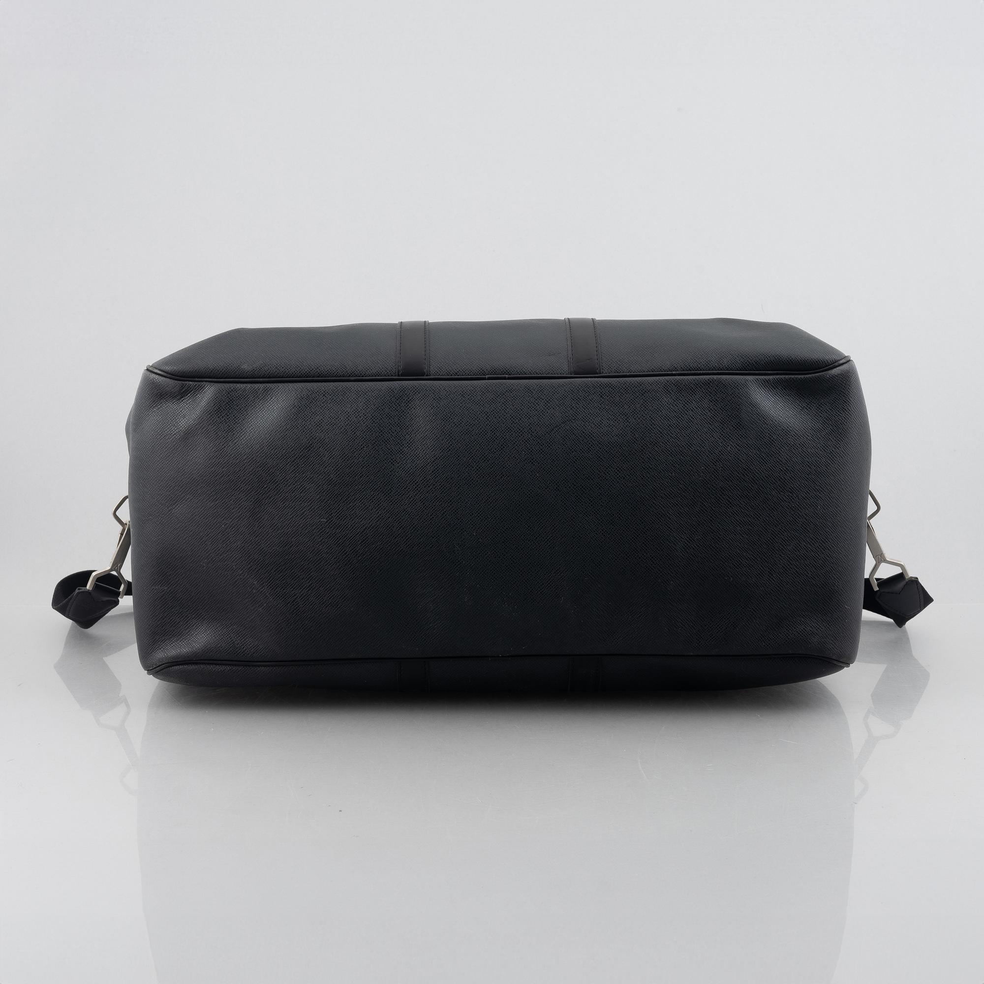 Louis Vuitton, weekend bag, "Taiga Kendall GM", 2001.