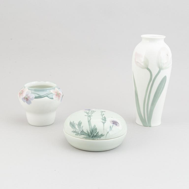 Rörstrand, Three porcelain Art Nouveau pieces, Sweden early 20th Century.