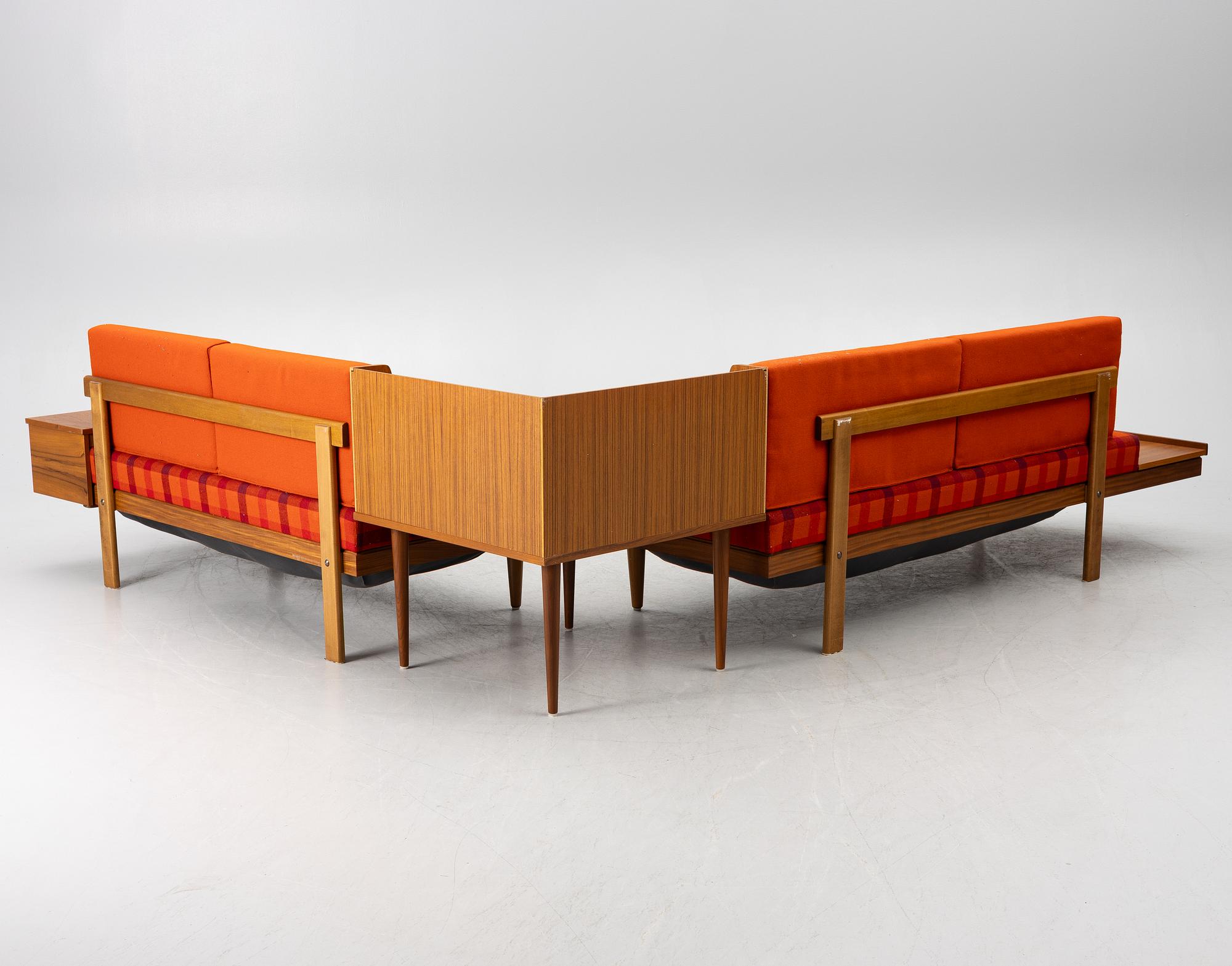 Haldor Vik & Ingmar Relling, a 'Svane' daybed/modul sofa, Ekornes Fabrikker A/S, Norway, around 1970.