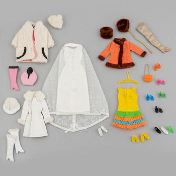 Barbie, kläduppsättningar, 5 st, bl a "1486 Winter Won" & " 1467 Lamb and Leather", Mattel, 1960-/70-tal.